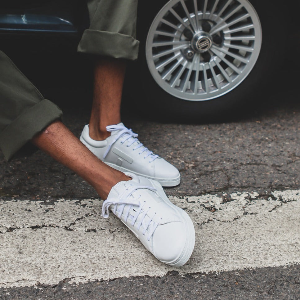 ota-on-the-asphalt-basket-sneaker-premium-kelwood-white-pneu-recyclé-porté